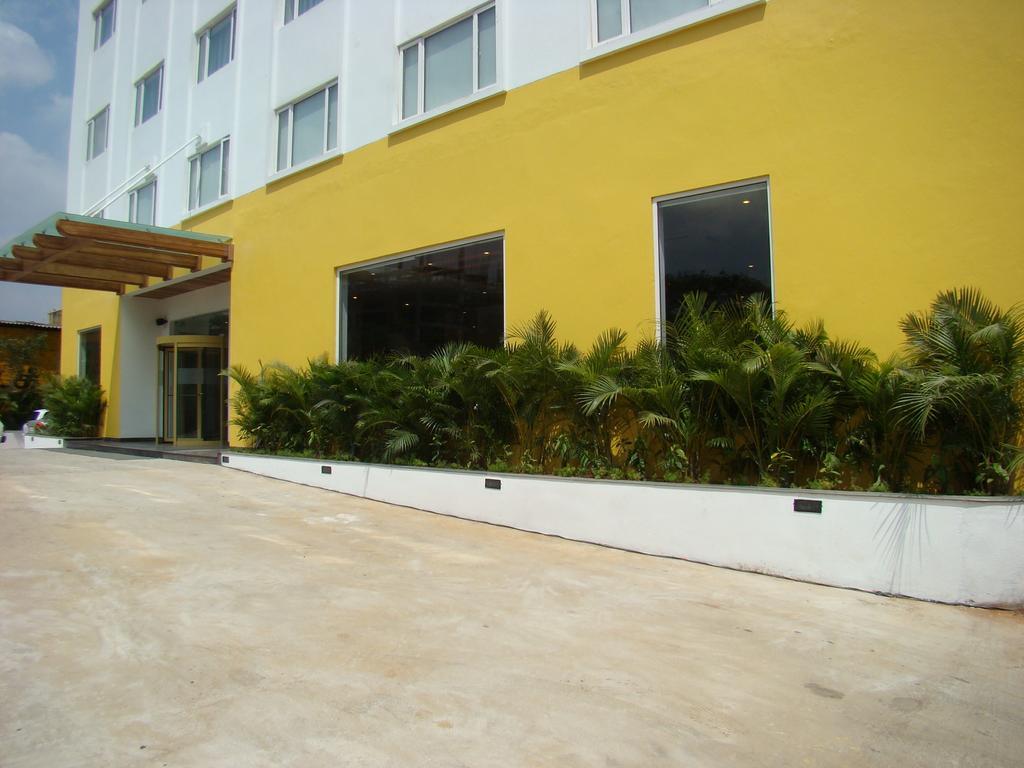 Lemon Tree Hotel Chennai Esterno foto