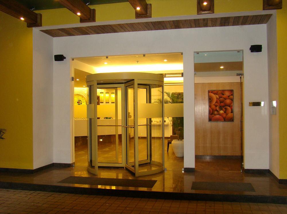 Lemon Tree Hotel Chennai Esterno foto
