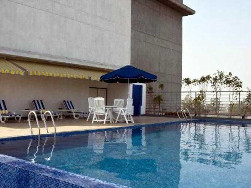 Lemon Tree Hotel Chennai Esterno foto