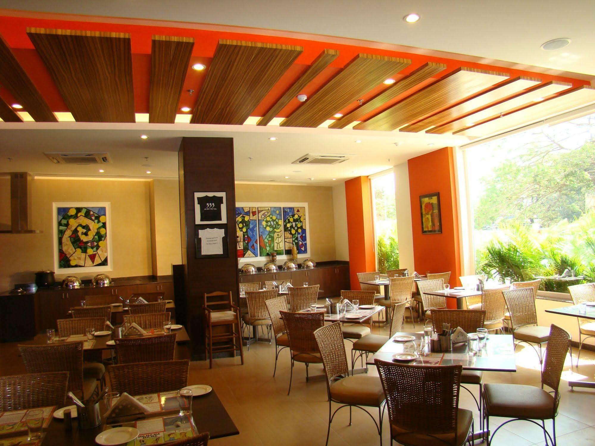 Lemon Tree Hotel Chennai Esterno foto