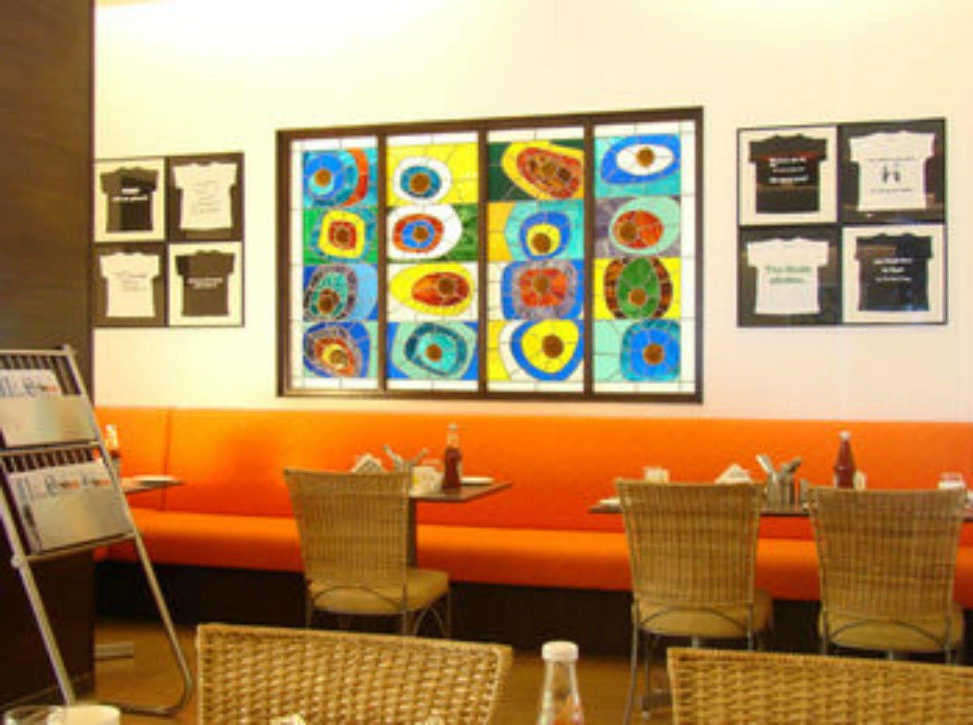 Lemon Tree Hotel Chennai Esterno foto